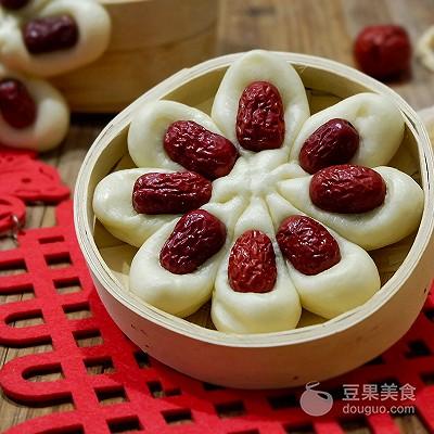 一人独食十八馒头传奇故事